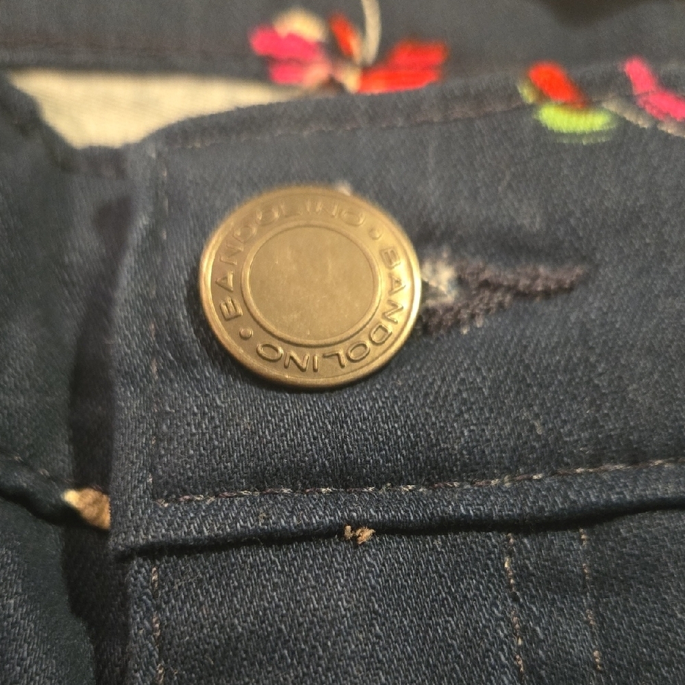 Bandolino Blue Ankle Cropped Stretch Denim Jeans with Floral Print-Size 10 - Picture 8 of 11